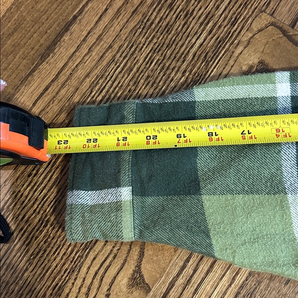 Levi's vintage Olive and Dark Green Plaid Shirt - Picture 9 of 9